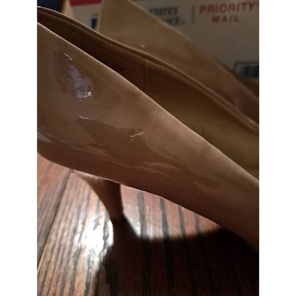 Size 8.5M Bandolino Tan Khaki Round Closed Toe High Heel Pump Dress Shoes - Picture 6 of 12